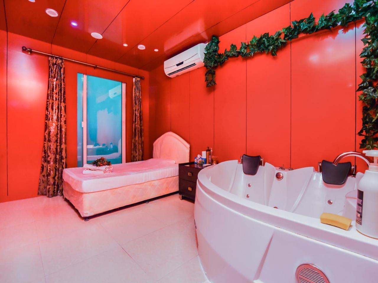 Oyo 138 Empire Hotel Apartments Dubaï Extérieur photo