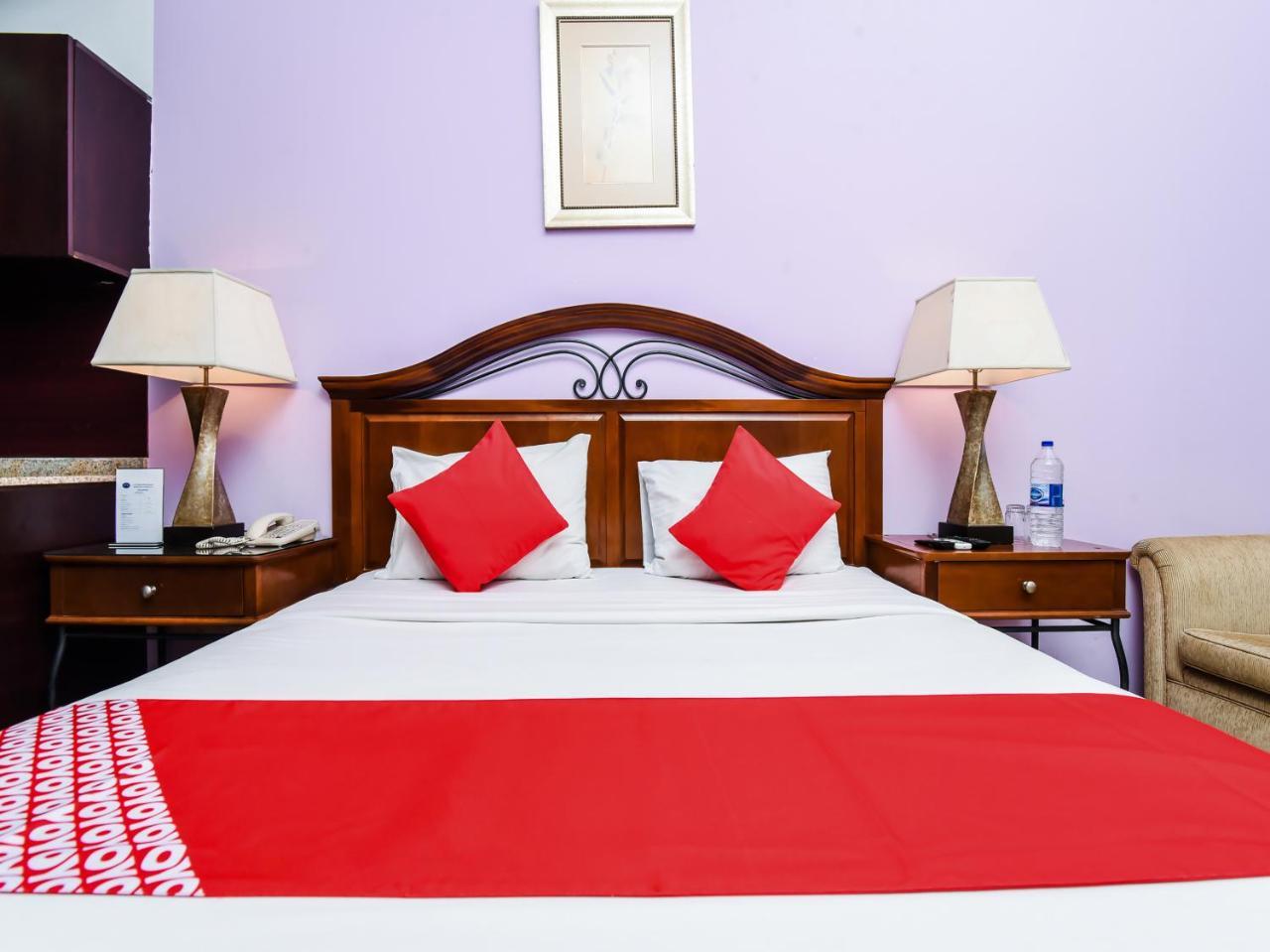 Oyo 138 Empire Hotel Apartments Dubaï Extérieur photo